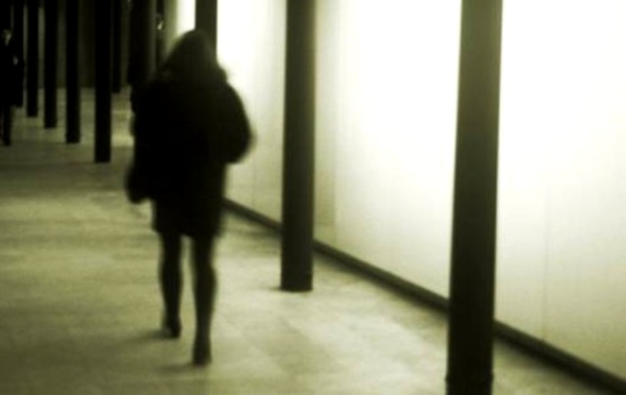 Napoli: riconosce il suo stupratore in un pub e lo fa arrestare