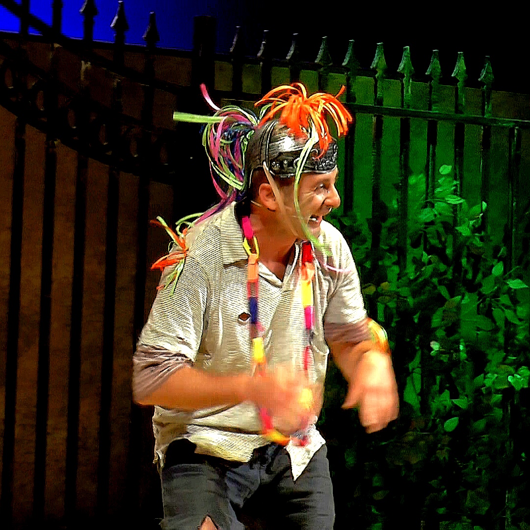 Corrado Ardone dal 2 novembre nelle sale con il film “Felicissime condoglianze” per la regia di Claudio Insegno