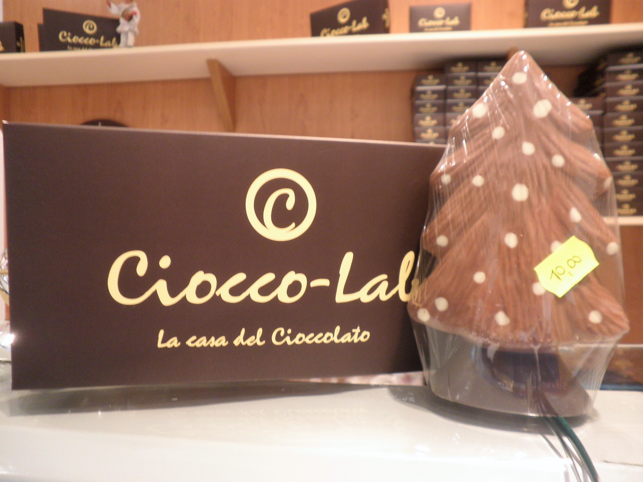 VIDEO-A San Sebastiano al Vesuvio apre “Ciocco-Lab”: dove la cioccolata diventa regina