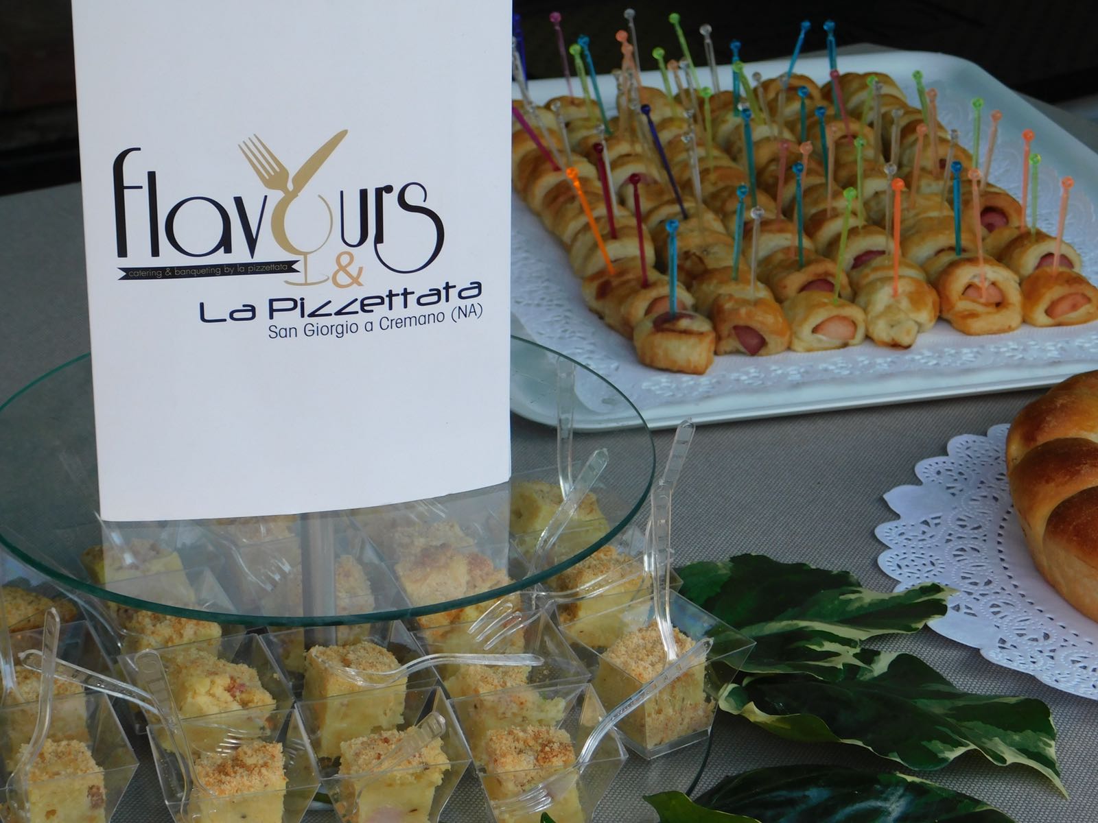 Noto avvocato napoletano festeggia i 60 anni con un party esclusivo, buffet a firma “Flavours Catering”