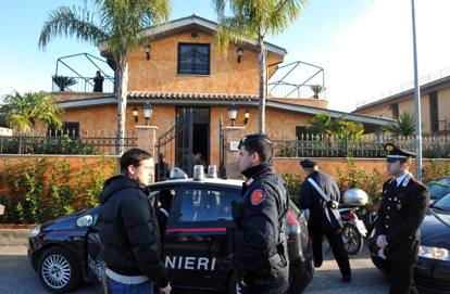 VIDEO-Scacco al clan dei Casamonica, 31 arresti. Aggrediti e minacciati due giornalisti