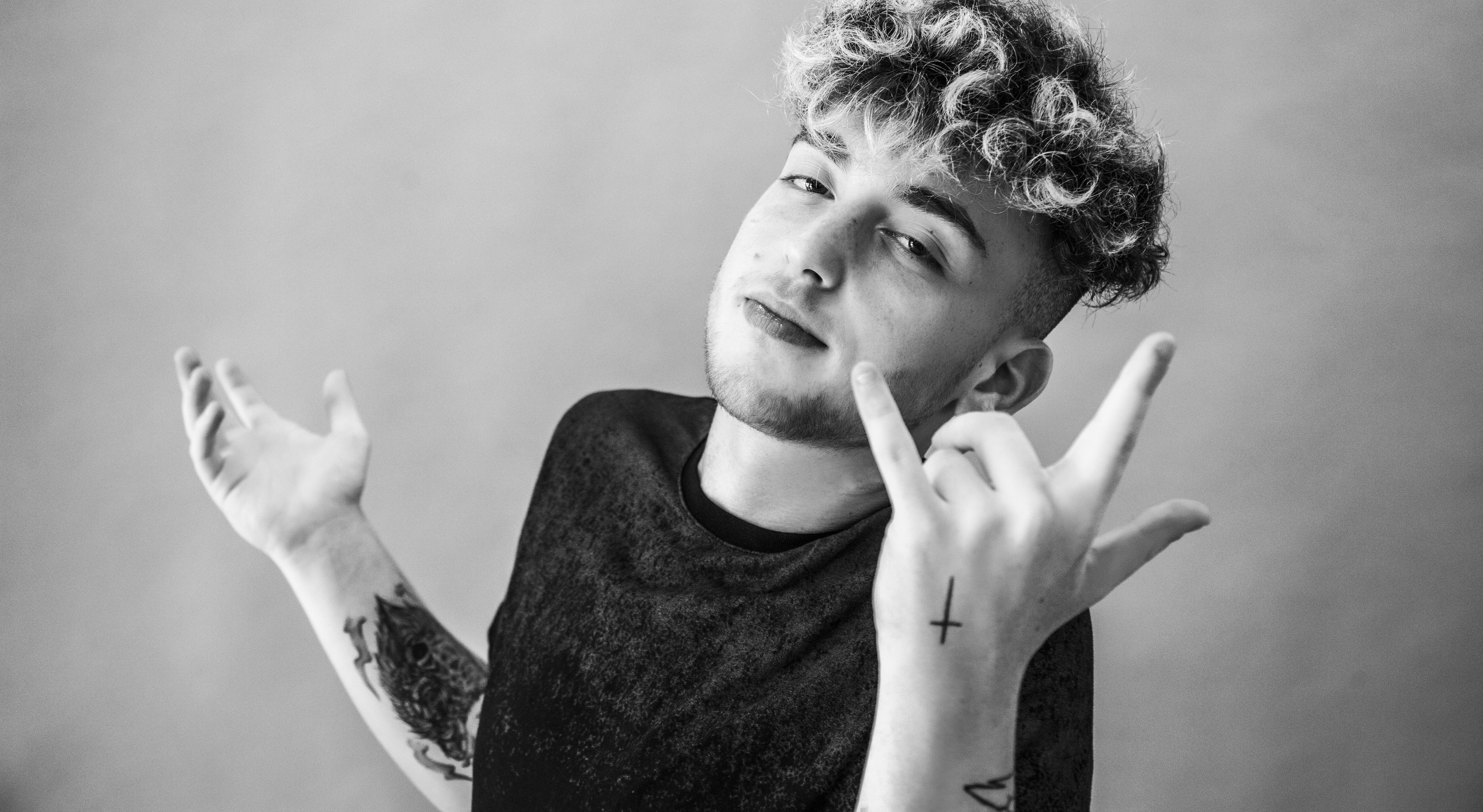 VIDEO-Paky G. canta il suo ‘rione’: “Tra paura e pericolo, vivere in periferia è una lotta continua”