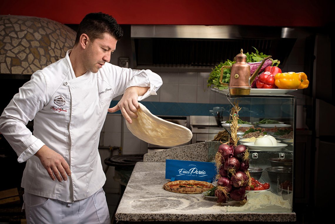 Sabato 22 dicembre pizza a portafoglio gratis al Vomero per l’inaugurazione di Errico Porzio