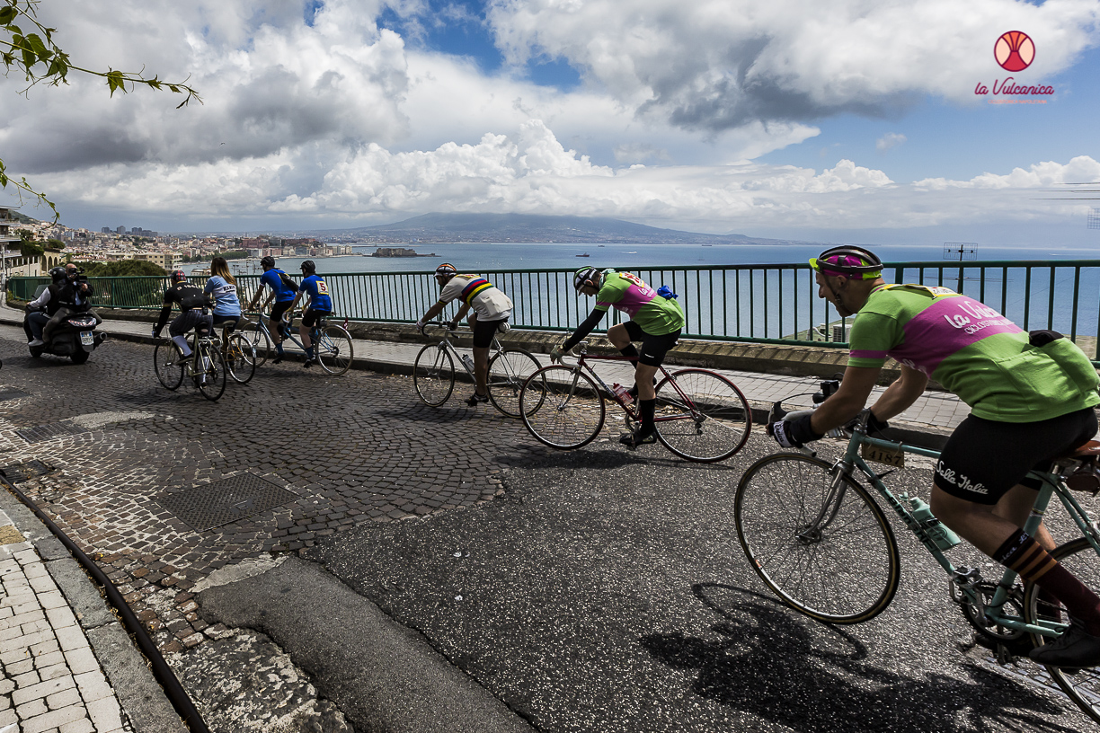 Napoli Bike Festival: “la Vulcanica”, ciclopedalata vintage