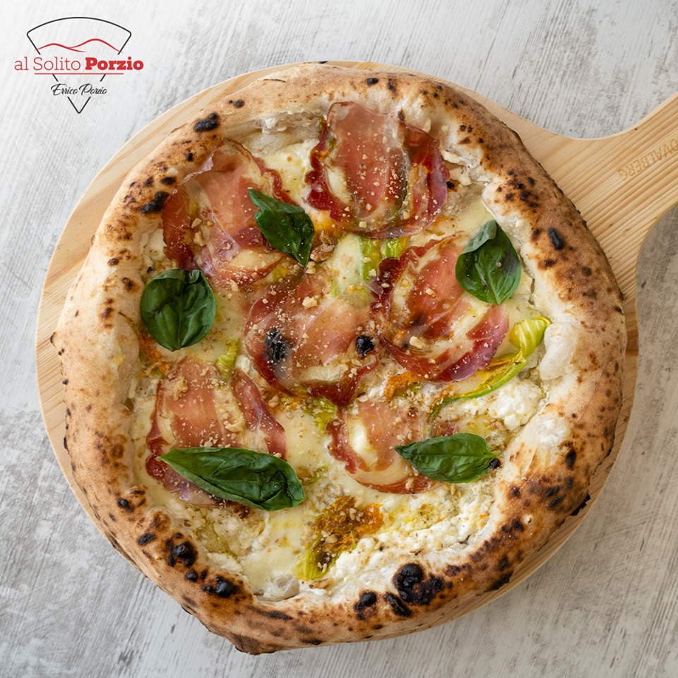 “O ciurill'”: la videoricetta della pizza estiva più richiesta del maestro pizzaiolo Errico Porzio