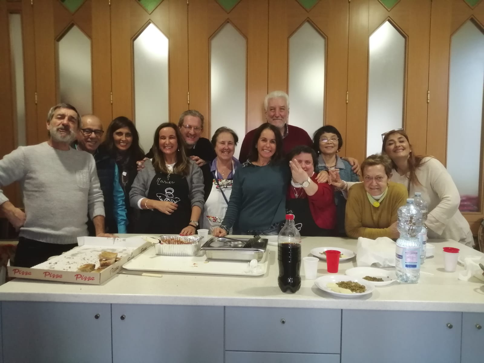 Gli “Angeli di Strada Villanova” offrono il pranzo alle anziane ospiti presso le “Piccole Ancelle di Cristo Re”