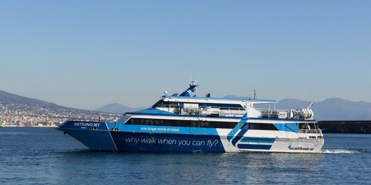 Trenitalia Campania: partnership con Alilauro per viaggi treno+nave