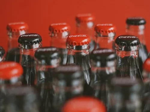 Rischio chimico: il Ministero della Salute richiama bottiglie di Coca Cola dai supermercati