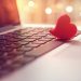 Quattro forme atipiche di amore che le persone cercano online