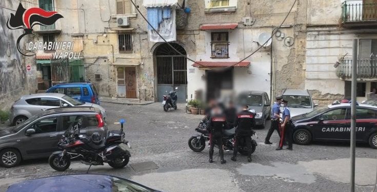 Napoli: tentò di dar fuoco a un 31enne mentre era ai domiciliari, 26enne arrestato dai carabinieri