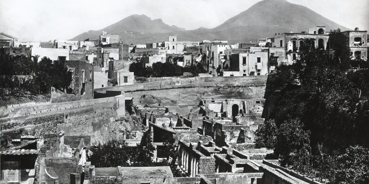 Il Vesuvio nelle fotografie dell’Archivio Alinari in mostra al museo del Parco di Boscoreale