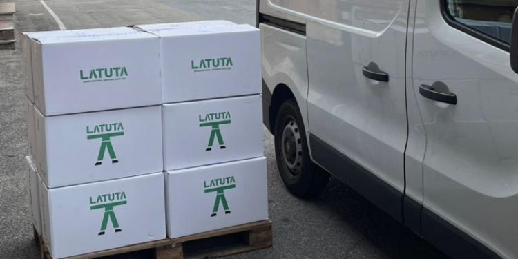 Più di 1.000 articoli in magazzino e 25.000 ordini all’anno, Latuta è lo specialista dell’abbigliamento da lavoro 