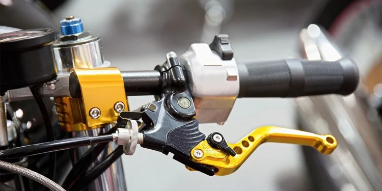 Frizione moto: come capire quando sostituirla 