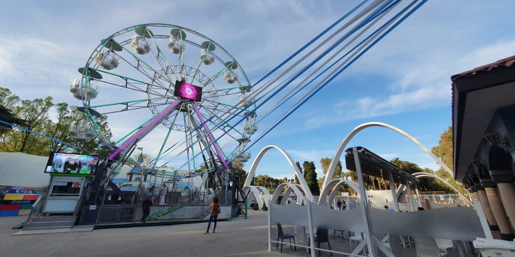 Edenlandia:animazione con Pino la mascotte di Napoli, la partita su maxi schermo e giostre gratis