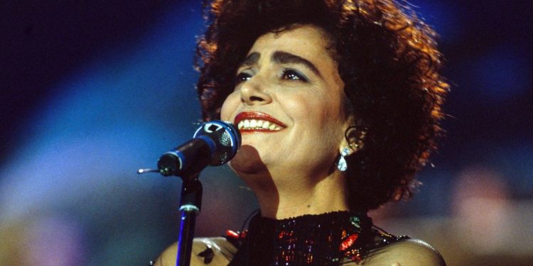 La sorella di Mia Martini solleva dubbi sulla morte: “L’ultimo a vederla fu mio padre. Lei aveva lividi sul corpo”