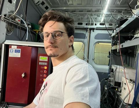 I familiari di Fulvio, il tirocinante coinvolto nell’esplosione dell’auto, lanciano un appello per donare sangue