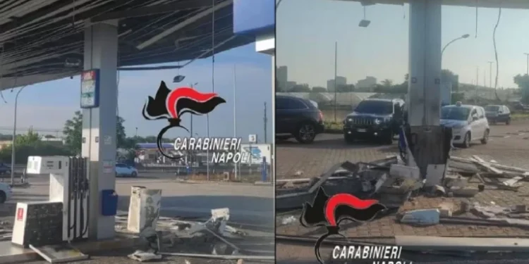 Ponticelli: bomba esplosa nella notte per rapinare distributore di benzina