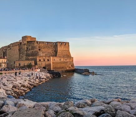 Napoli protagonista in TV: la città partenopea sempre più presente nei cataloghi di streaming 