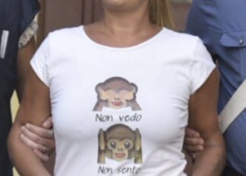 VIDEO-La lady-camorra del Conocal ottiene permesso per visitare la tomba del nipote ucciso