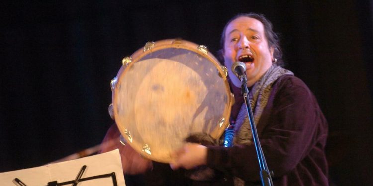 E’ morto Marcello Colasurdo, addio al re della tammurriata