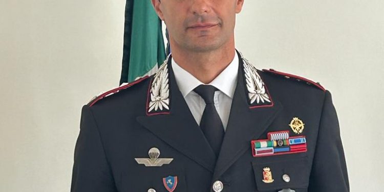 Castello di Cisterna: il Colonnello Nicola De Tullio lascia il posto al Tenente Colonnello Paolo Leoncini