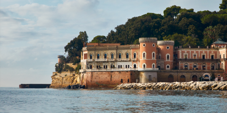 Una notte a Palazzo Palladini: “Un Posto al Sole” arriva su Airbnb