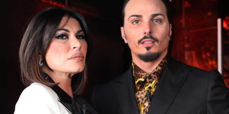 Blitz dei carabinieri: arrestati 27 affiliati al clan Di Lauro, in manette anche Tony Colombo e Tina Rispoli