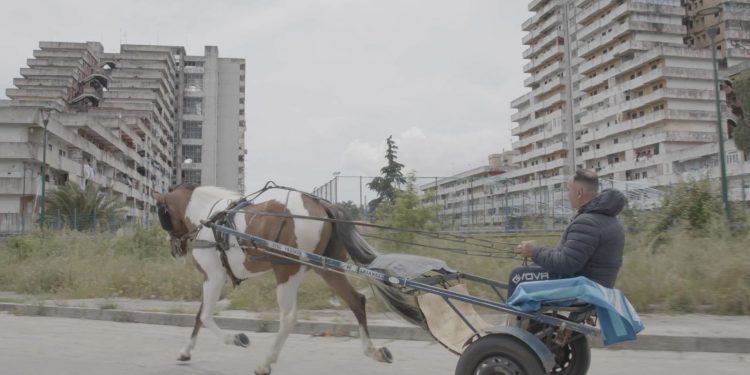 Le “Visioni Urbane” degli studenti di Scampia in docufilm a episodi: anteprima al cinema Plaza