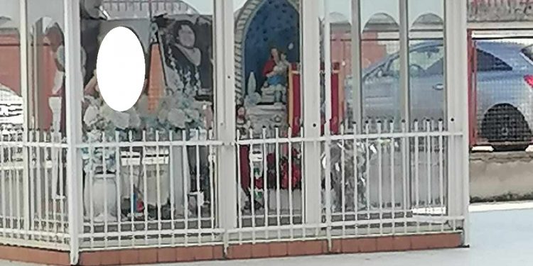 Ponticelli, l’edicola votiva del clan delle “pazzignane” sorvegliata h24