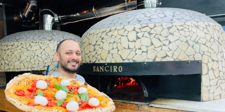 Pizzaiolo napoletano lancia a Brescia una pizza per aiutare i detenuti