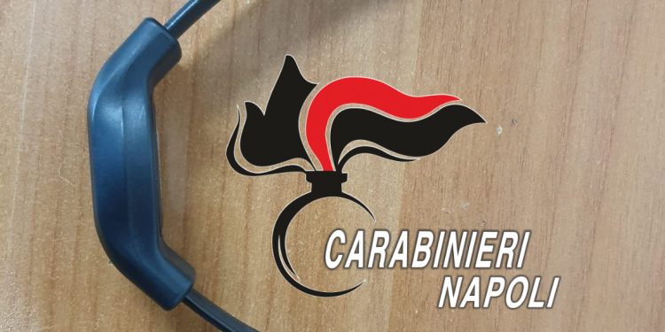 Taglia il braccialetto elettronico per raggiungere l’ex: 42enne arrestato a Gragnano