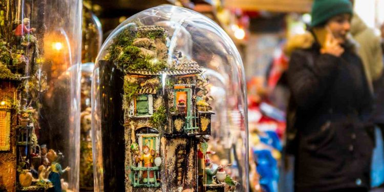 Natale a Napoli: 133 spettacoli e 78 visite guidate fino al 7 gennaio