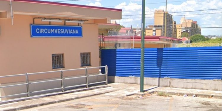 Ponticelli: ritrovato cadavere nei pressi della stazione “De Meis”