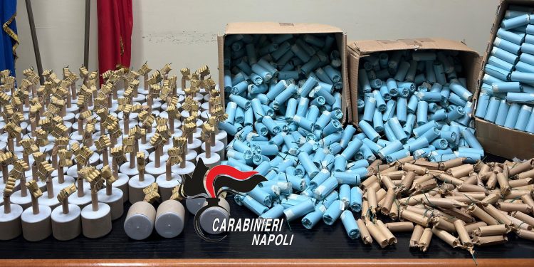 Botti illegali, maxi-sequestro nel napoletano