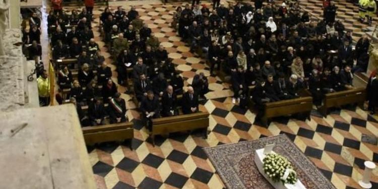 Migliaia di persone ai funerali di Giulia Cecchettin