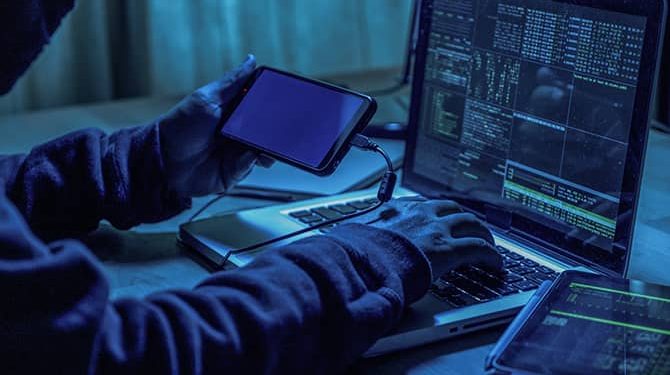 La nuova truffa natalizia che svuota il conto: cos’è lo spoofing e come difendersi