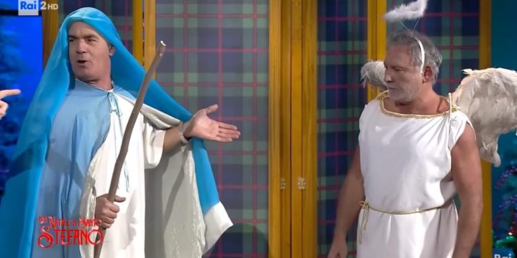 VIDEO-Gasparri contro Francesco Paolantoni e Biagio Izzo: Natività “blasfema e volgare” nello show in Rai