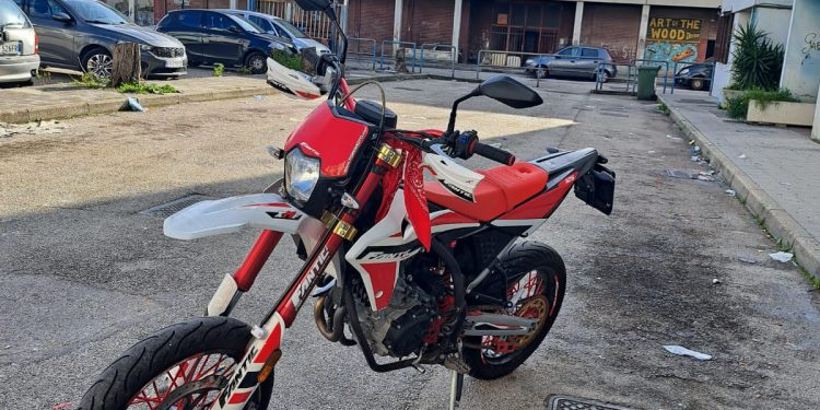 Ponticelli, minorenne evaso più volte dalla comunità bloccato e arrestato dalla polizia