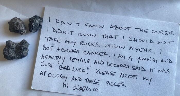 “La maledizione di Pompei”: donna restituisce pietre rubate