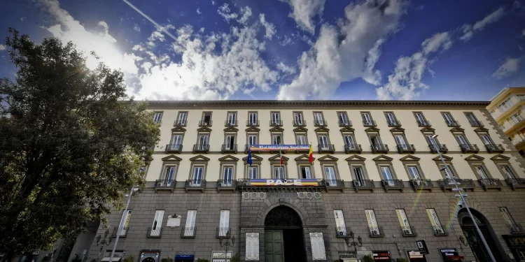 Il piano del Comune di Napoli Napoli per recuperare miliardi di euro di tasse non pagate