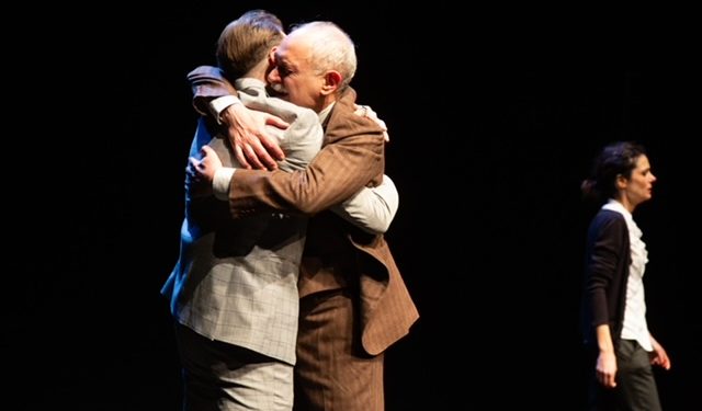 Sabato 16 e domenica 17 marzo, al Nest, lo spettacolo “Tie-Break”