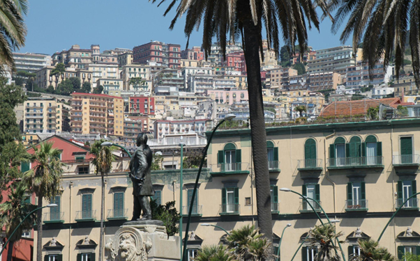 Gemme nascoste: I quartieri meno conosciuti di Napoli per un soggiorno unico 