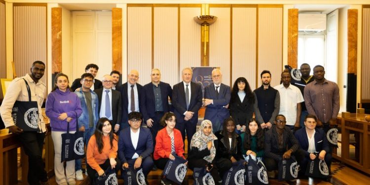 Federico II e Gesac, borse di studio a 16 studenti immigrati