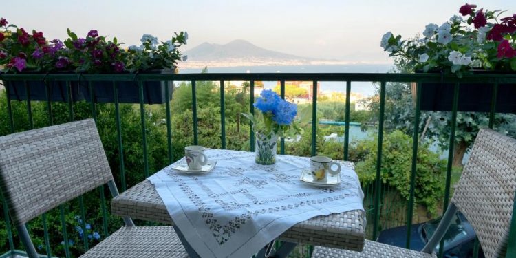 Aprire una casa vacanze a Napoli: tutto ciò che devi sapere 