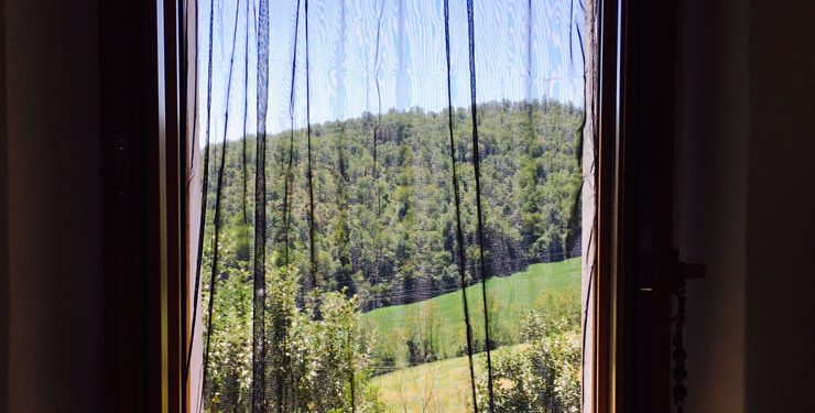 Zanzariere a tenda: idee, soluzioni e consigli