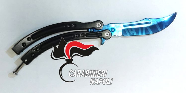 Napoli, notte di controlli nel cuore della movida: sanzioni e sequestri di armi