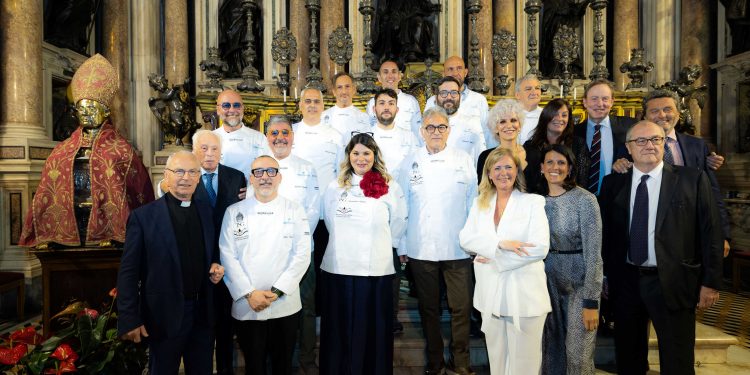 Tesoro di San Gennaro, raccolti 23mila euro per i bimbi del Santobono