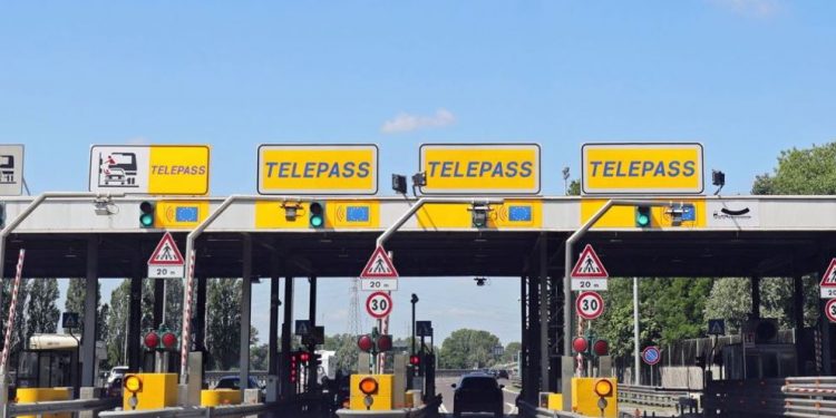 Telepass, da luglio aumento delle tariffe. Tutte le informazioni utili