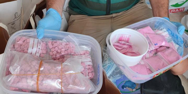 Cocaina rosa: “la droga dei ricchi” che dilaga tra i giovani preoccupa gli esperti