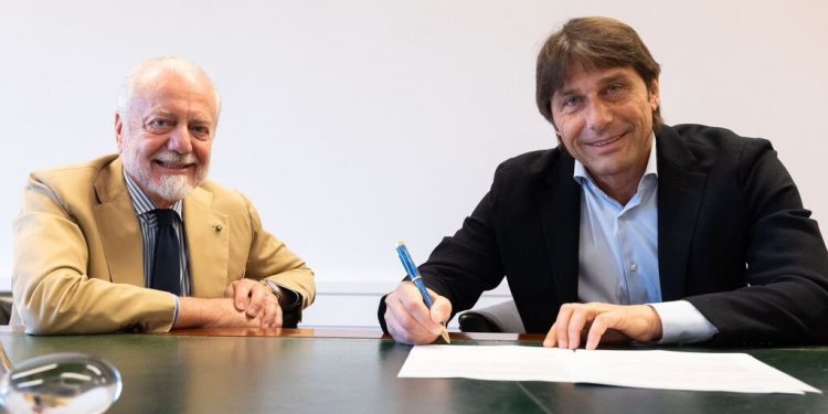 Antonio Conte è il nuovo allenatore del Napoli